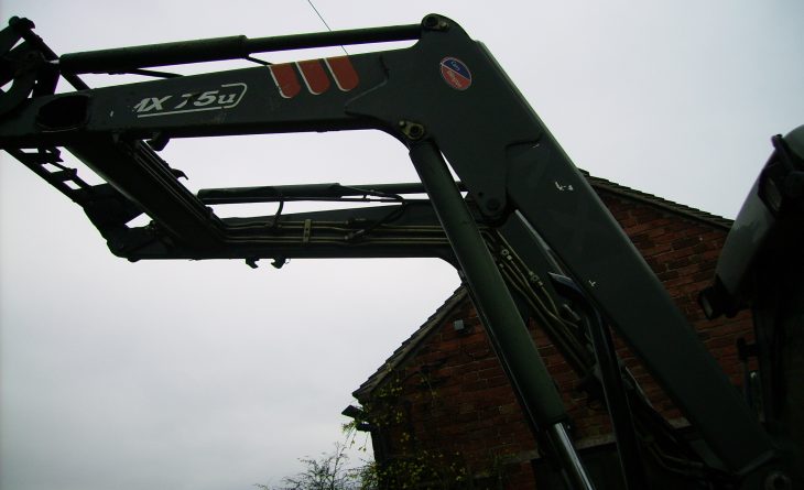 2001 Massey Ferguson 4255 4wd c/w MX75U Power Loader, 4,836 hours, Year 2001 SOLD - Image 8