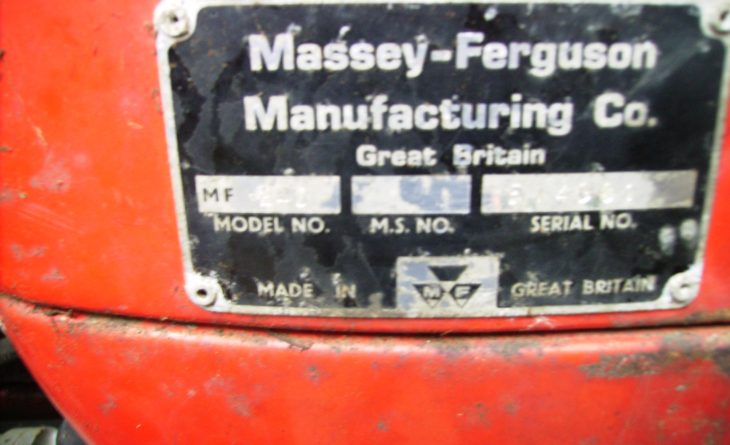 1981 Massey Ferguson 240 2wd c/w Massey Ferguson 80 Loader SOLD - Image 15
