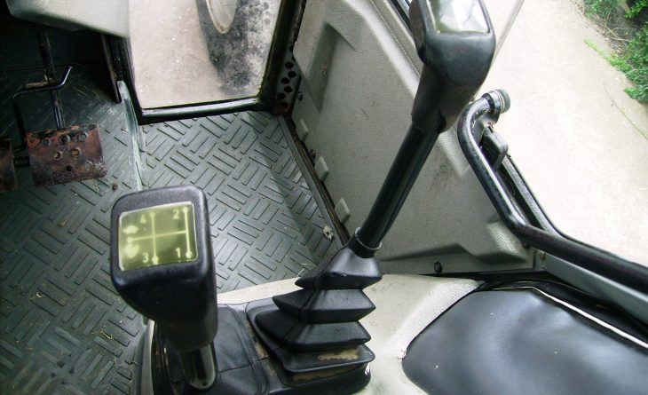 1994 1994 - Massey Ferguson 3075 4wd, Dynashift, 95hp 4 Cylinder Tractor. SOLD - Image 12
