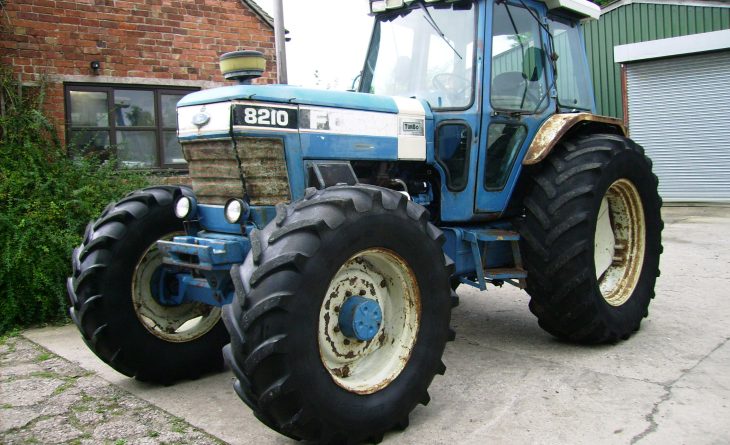 1986 Ford 8210 4wd Turbo SQ2 Cab, 1986, 6,235 hours. SOLD - Image 2