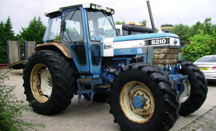 1986 Ford 8210 4wd Turbo SQ2 Cab, 1986, 6,235 hours. SOLD - Image 3