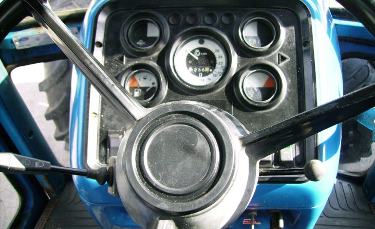 1986 Ford 8210 4wd Turbo SQ2 Cab, 1986, 6,235 hours. SOLD - Image 9