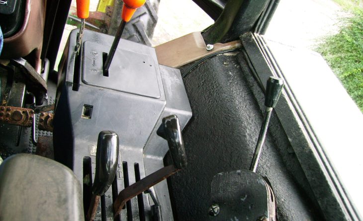 1987 John Deere 2650 4wd SG2 Cab Floor change, 1987, Very origInal. SOLD - Image 13