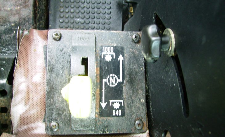1987 John Deere 2650 4wd SG2 Cab Floor change, 1987, Very origInal. SOLD - Image 14