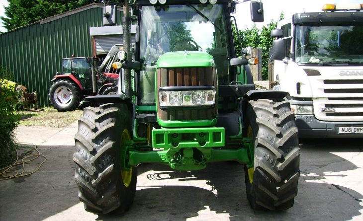 2009 John Deere 6330 4wd Premium, Auto Quad Plus, TLS Front Axle Suspension, 40K SOLD - Image 3