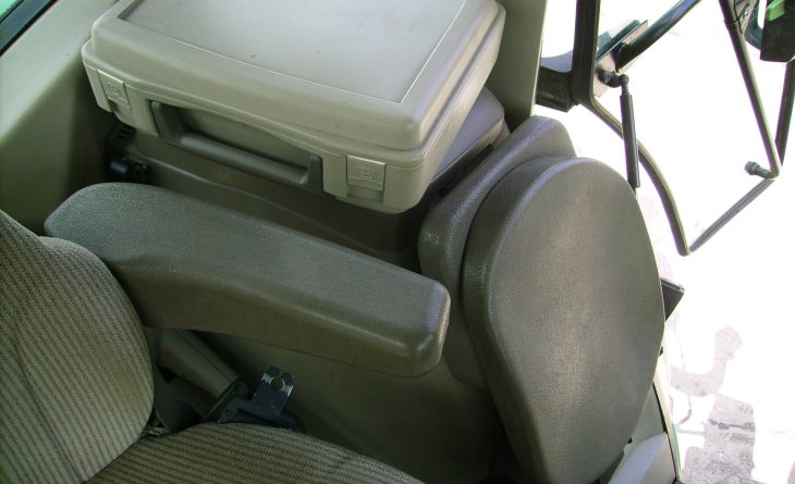 2009 John Deere 6330 4wd Premium, Auto Quad Plus, TLS Front Axle Suspension, 40K SOLD - Image 13