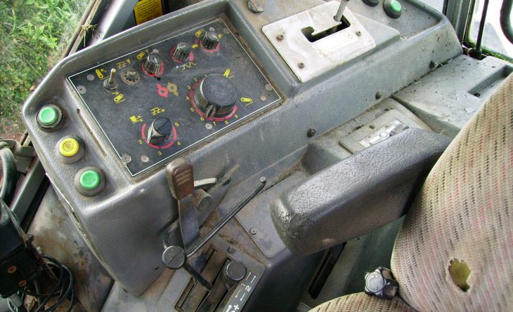 1993 Massey Ferguson 3065 4wd Tractor c/w Trima 1120 Power Loader, SOLD - Image 10