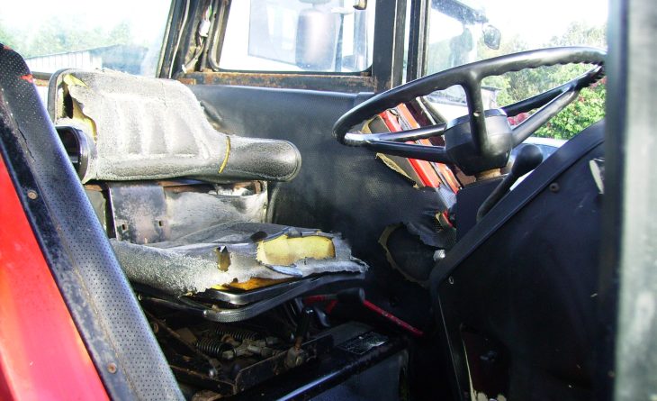 1983 International 685 2wd Standard, L-Cab, 1983, with 3,103 hours. SOLD - Image 13