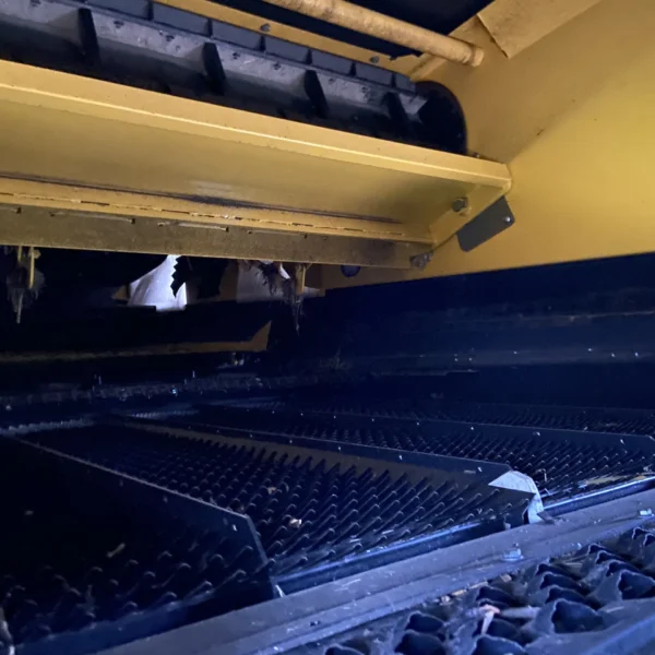 New Holland CR7.90 Combine Harvester - Image 26