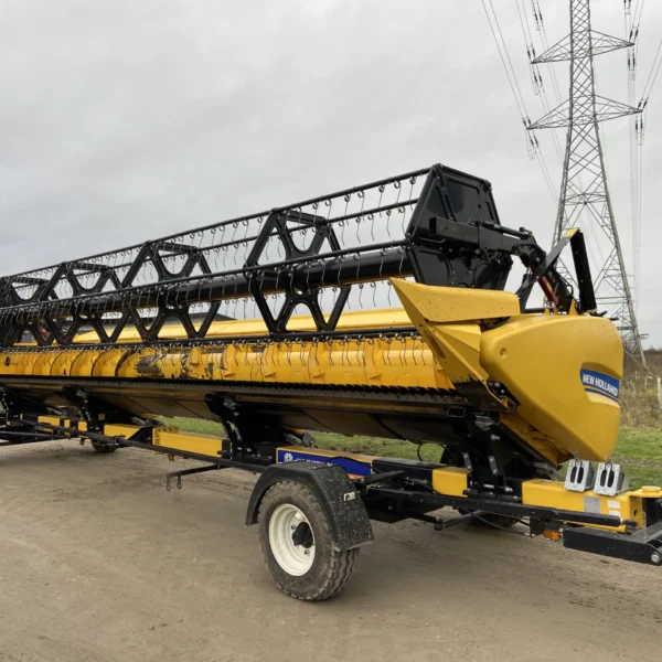 New Holland CR7.90 Combine Harvester - Image 41