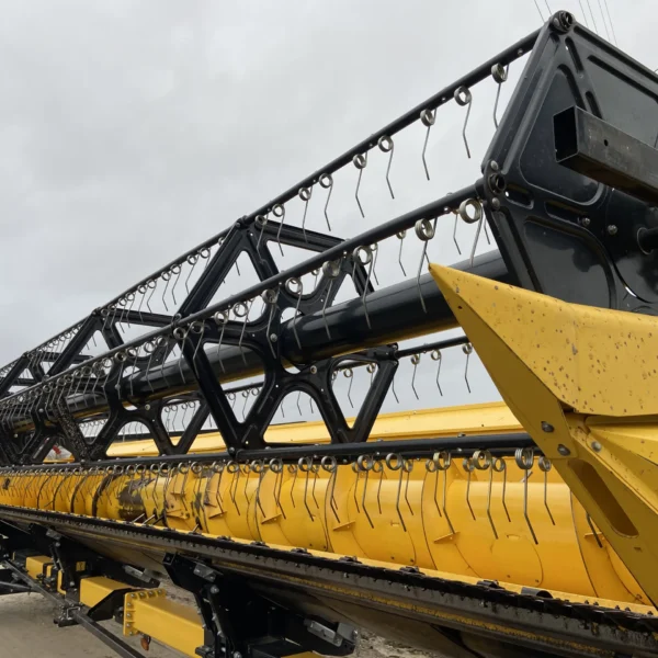 New Holland CR7.90 Combine Harvester - Image 42