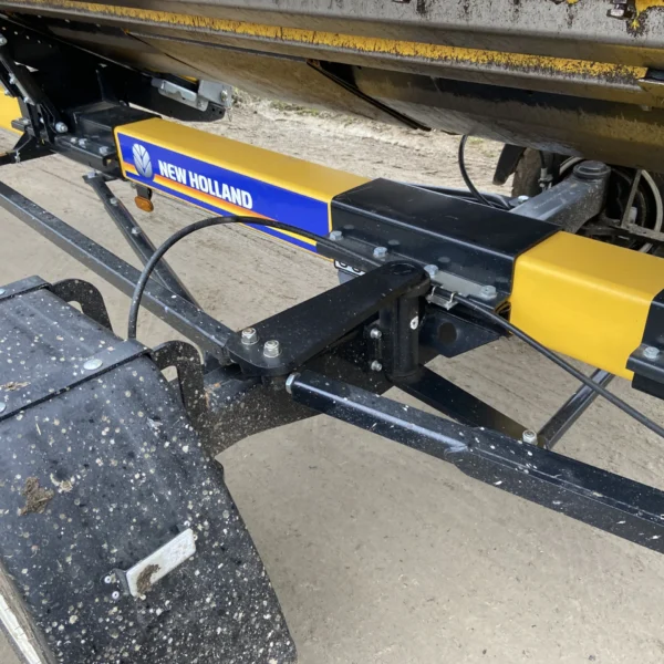 New Holland CR7.90 Combine Harvester - Image 43