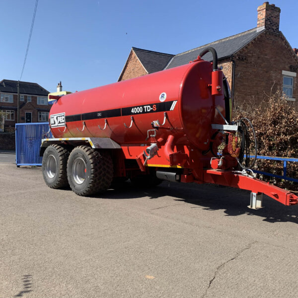 SHOP SOILED Hi-Spec 4000 TD-S Tanker For Sale - Image 3