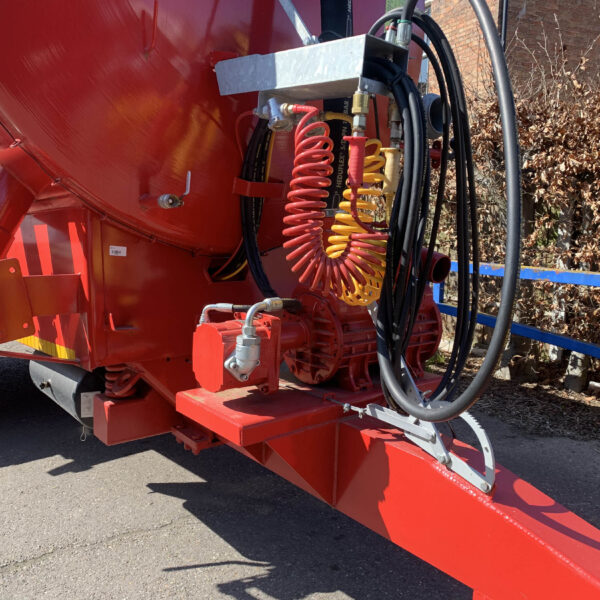 SHOP SOILED Hi-Spec 4000 TD-S Tanker For Sale - Image 5