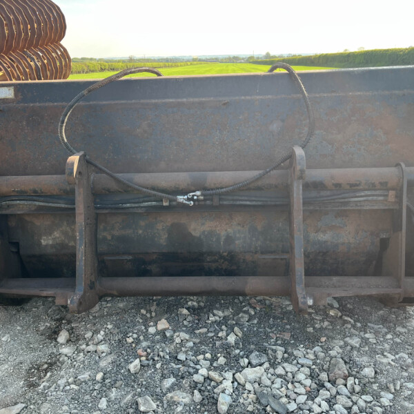 USED Toetip 7’6″ Bucket For Sale - Image 3
