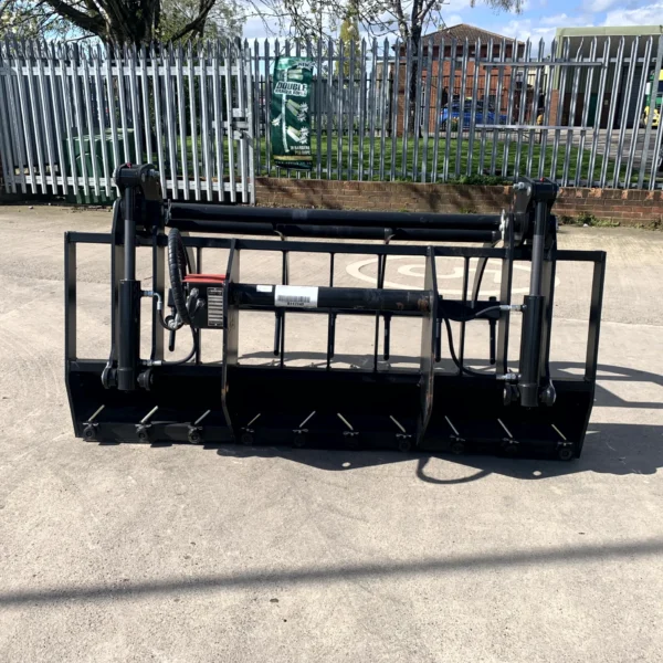 Manitou FFGR 2100 Manure Fork with Grapple - Image 3