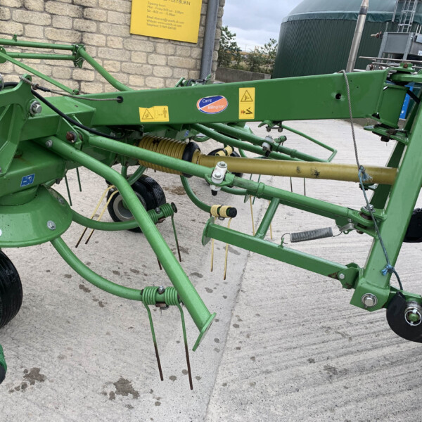 USED Krone KW5.52/4X7 4 Rotor Tedder For Sale - Image 8