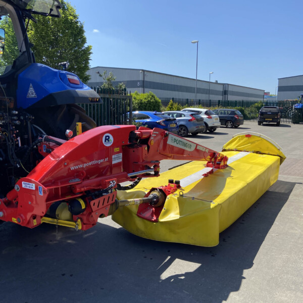 USED Pottinger Novacat 442 Mower For Sale - Image 5