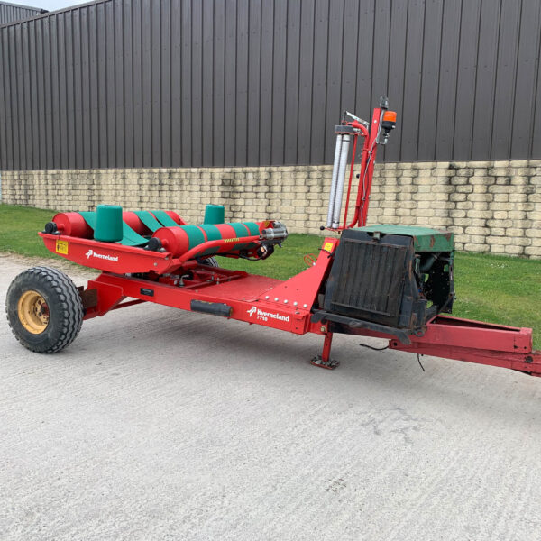 USED Kverneland 7710 Trailed Bale Wrapper For Sale