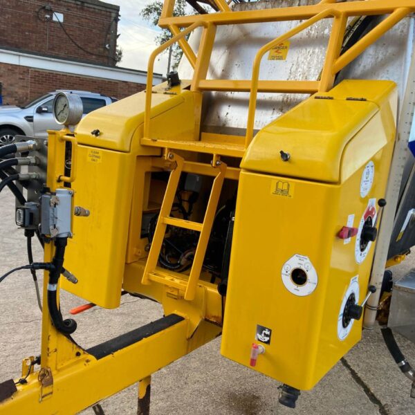 USED Chafer Guardian 3500 24 Metre Trailed Sprayer For Sale - Image 5