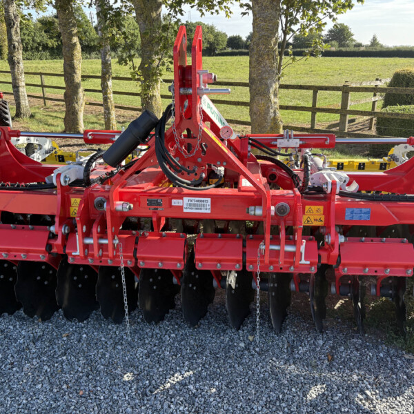 NEW Pottinger Terradisc 4001 For Sale - Image 8