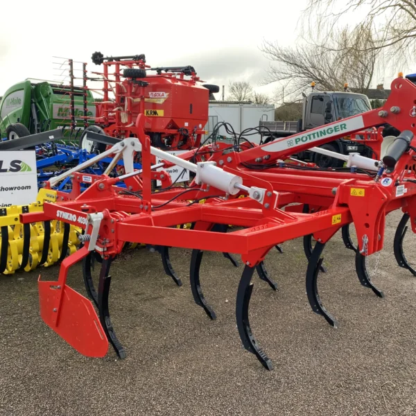 NEW Pottinger Synkro 4030 4 metre Cultivator For Sale - Image 9
