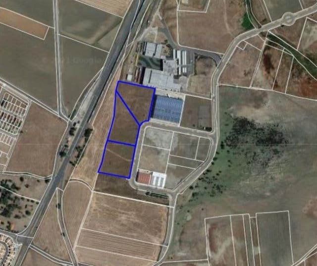Suelo industrial en Yuncler