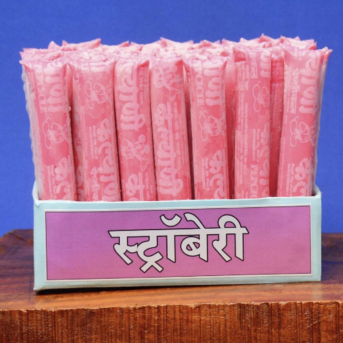 STRAWBERRY ICE LOLLY