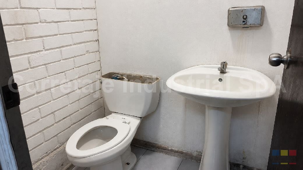 Galpón 1 Parque Industrial Chañar - Baño en oficina Galpón 1 Parque Industrial Chañar - Baño en oficina
