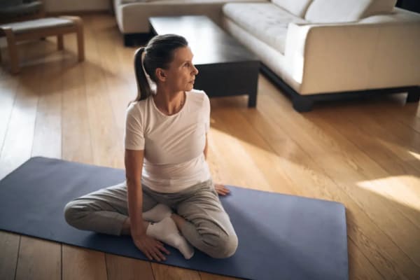 Soigner naturellement une tendinite de la hanche : astuces et conseils