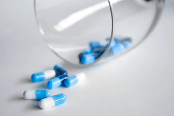 Tout savoir sur les médicaments pour la maladie d'Alzheimer : traitements et options médicamenteuses