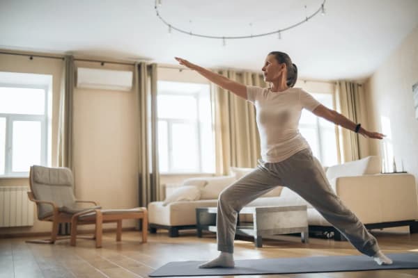 Le mal de hanche et de bas du dos : comprendre les causes et les solutions