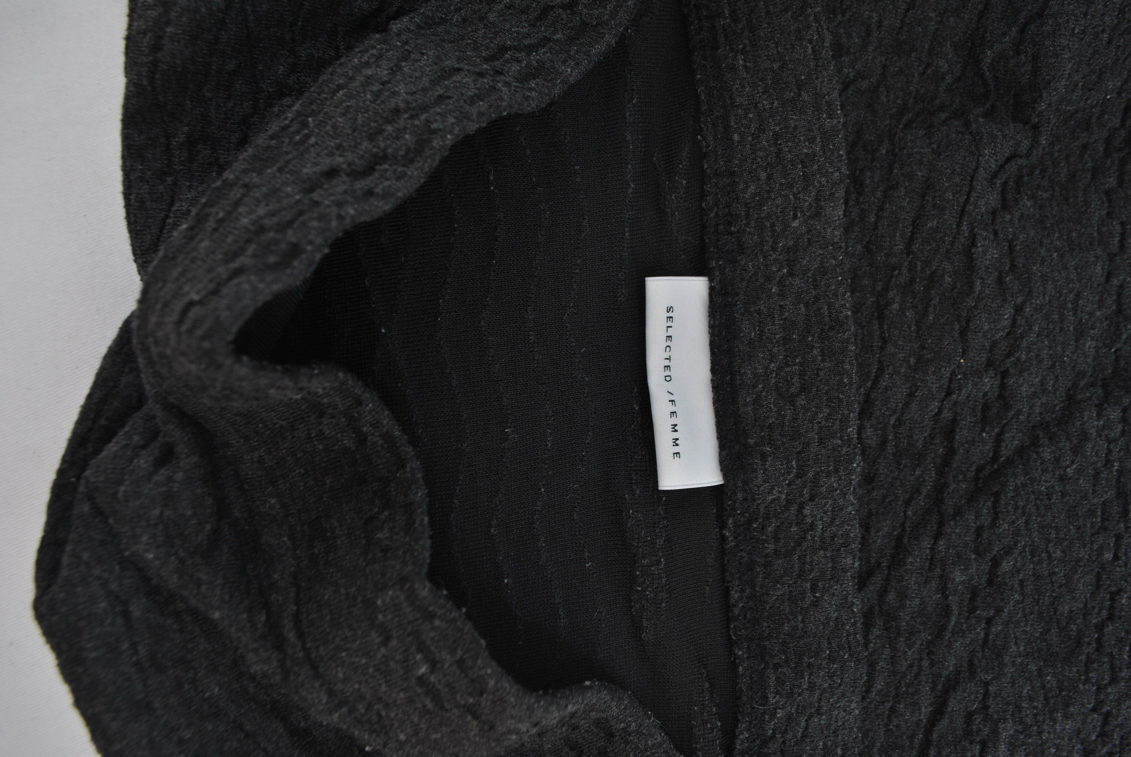 https://res.cloudinary.com/dpsrpmtfs/image/upload/v1755529111/fm6sdmn7fmcwpndizgla.jpg