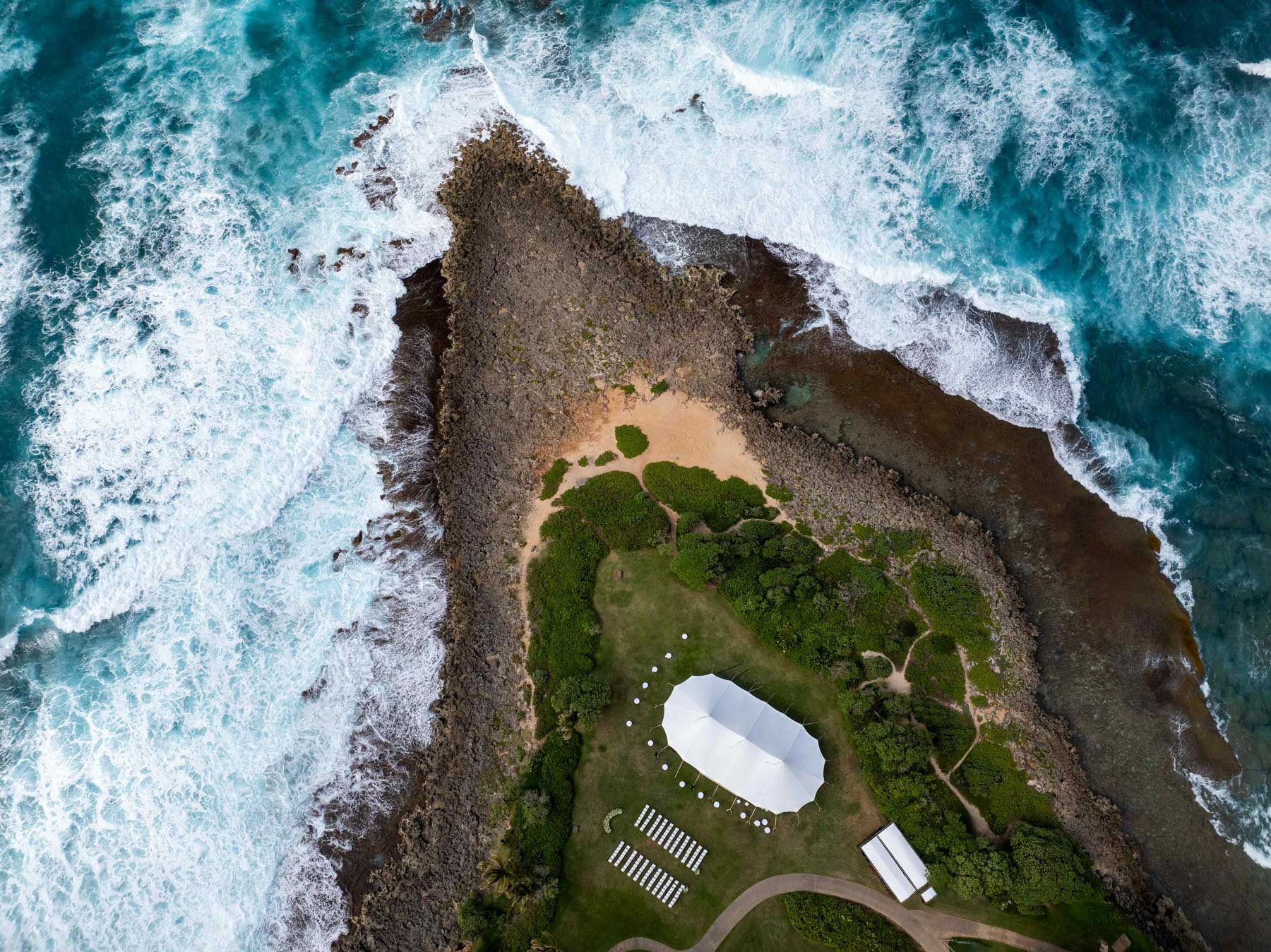 Top 7 Oahu Wedding Venues for Breathtaking Drone Videography