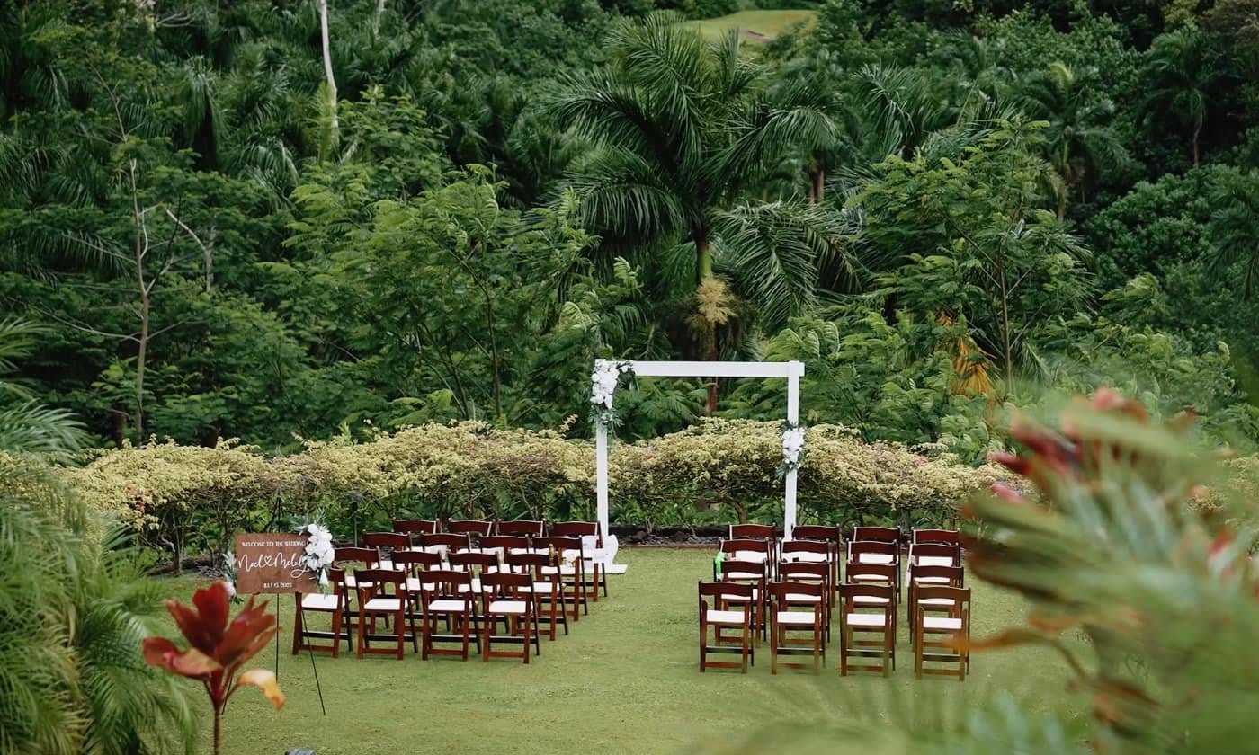 Royal Hawaiian Golf Club Wedding | The Charming Estate