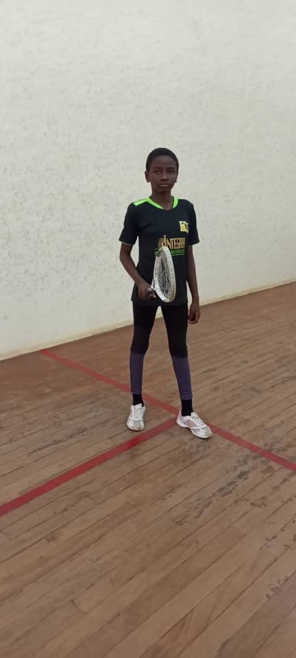 AKINTOLA Queen