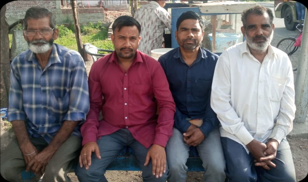 केंद्र सरकार एवं राज्य सरकार पर एलपीजी गैस को लेकर अपनी नीति स्पष्ट न कर पाने के कारण आम जनता एलपीजी गैस को लेकर भटकना पड़ रहा है।