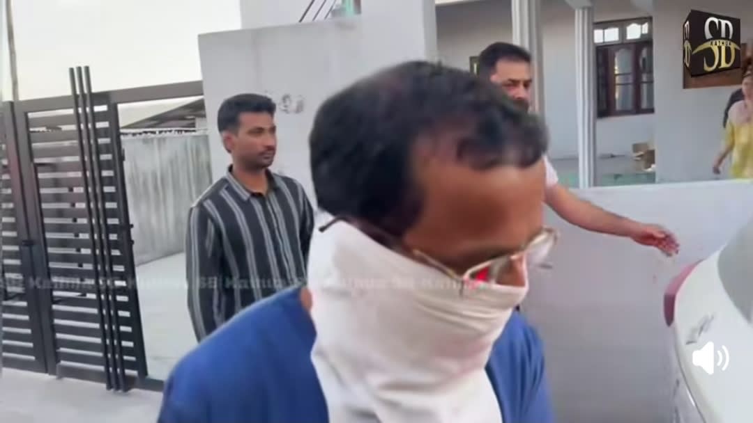 ACB ने सोशल वेलफेयर विभाग के एक कर्मचारी को रिश्वत लेते रंगे हाथों गिरफ्तार किया।