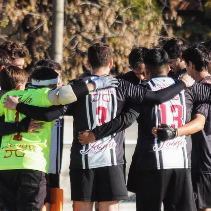 Hockey caballeros: Blanco y Negro derrotó a Coronel Suárez Rugby & Hockey Club