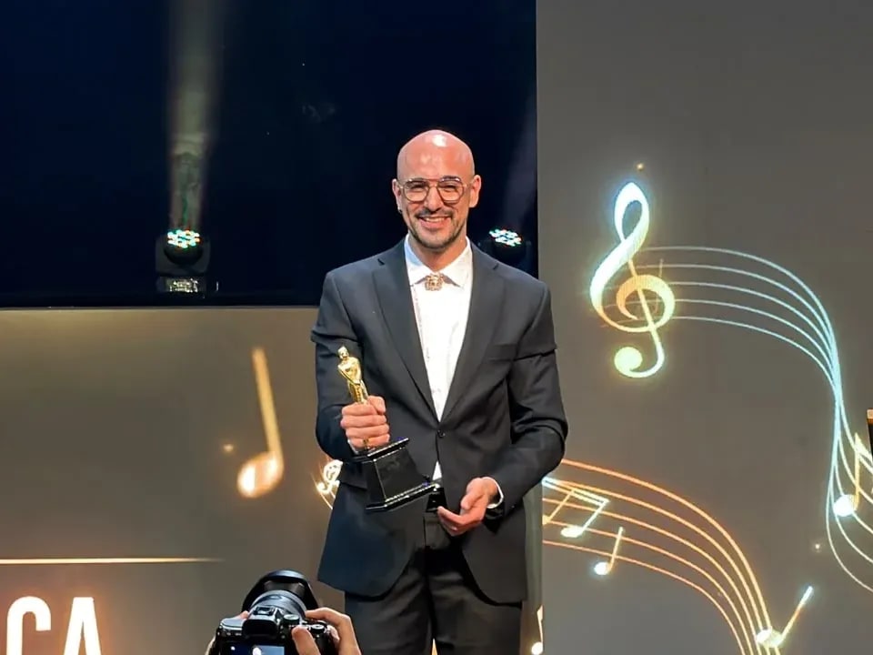 Los Martín Fierro de la Música 2026 coronaron a Abel Pintos con el Oro.