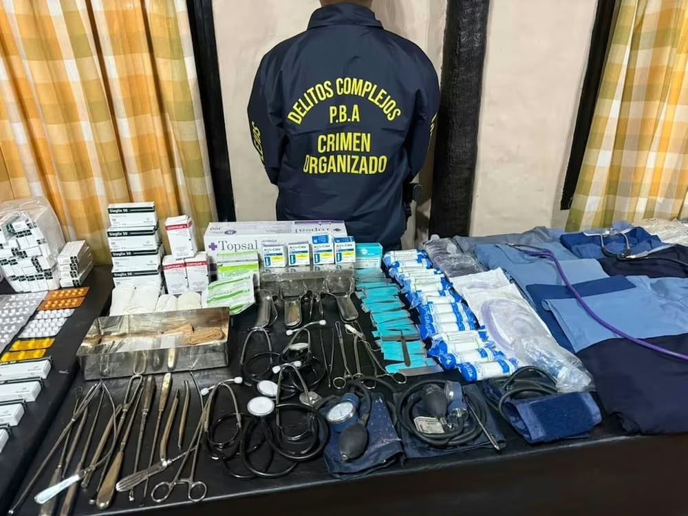Un megaoperativo desarticuló una red de emergencias médicas falsas en Lomas de Zamora