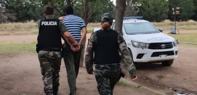 Dos hombres detenidos por robo de ganado y tenencia ilegal de armas