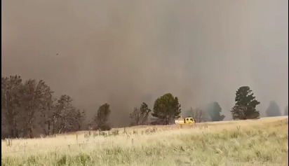 Intenso operativo regional controló un incendio en Dique Paso de las Piedras