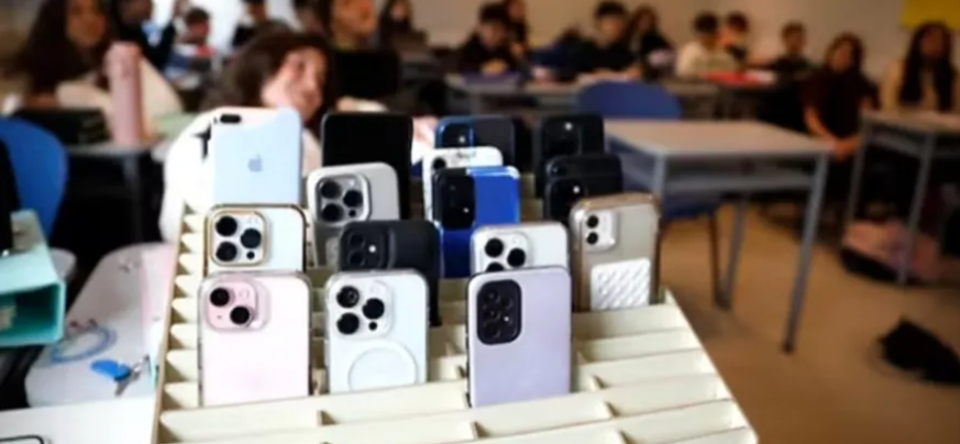 Legislatura de Entre Ríos debate restricción de celulares en escuelas