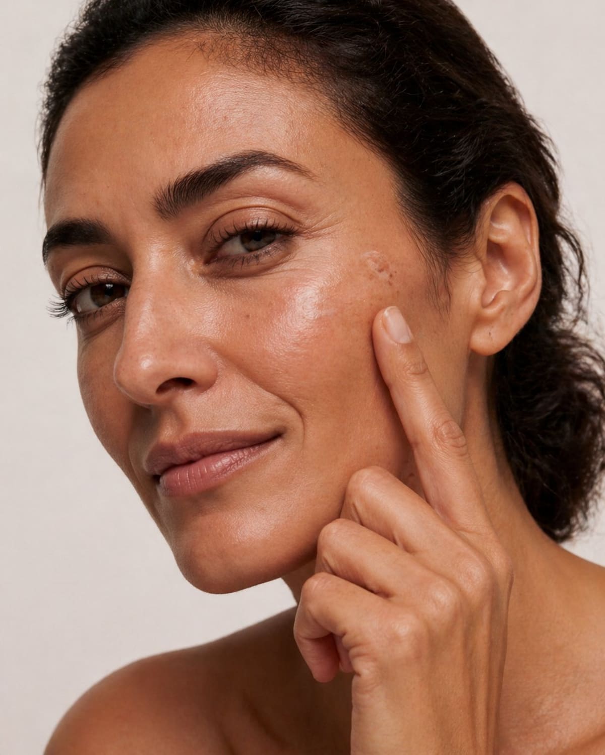 Active Suncream on olive skin tone — type IV