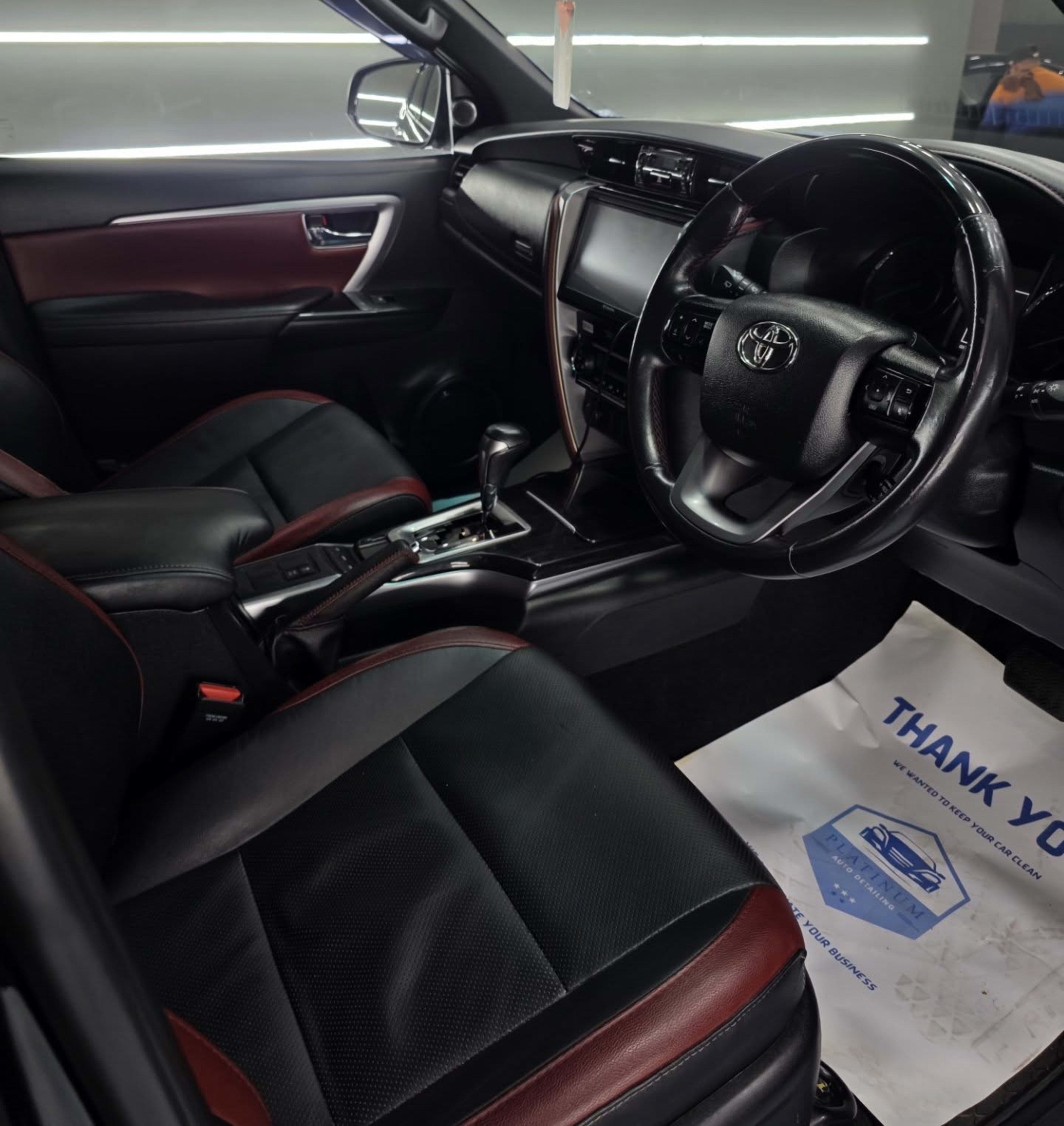 Toyota Fortuner Legender