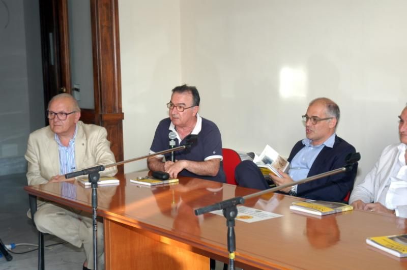 Sarno e la sua rappresentazione. Immagini di una metamorfosi urbana