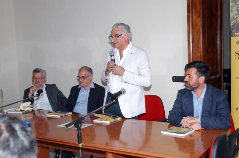 Sarno e la sua rappresentazione. Immagini di una metamorfosi urbana