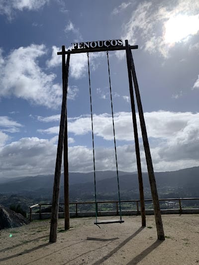 https://res.cloudinary.com/dpuhlo5by/image/upload/v1754778512/danasvistas/media_library/danasvistas/media_library/penoucos1-145b143c.jpg