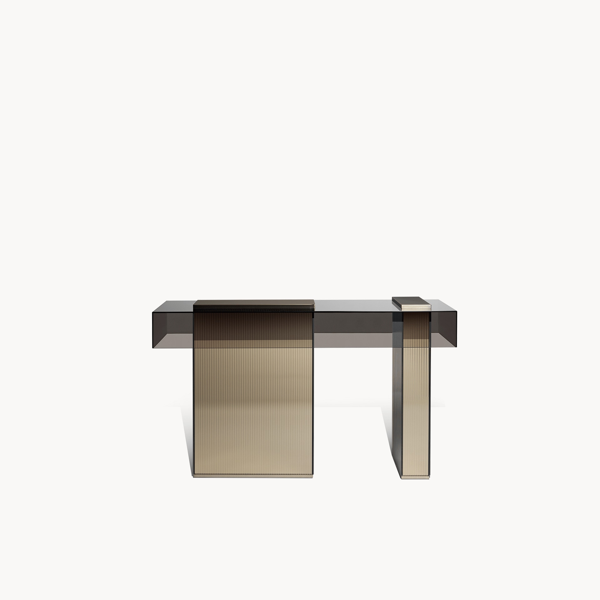 Marty Console — Visionnaire Complements